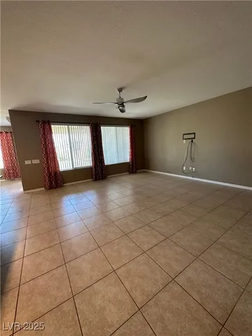 $3,100 | 8236 Serpentine Sands Street, Las Vegas, NV 89166