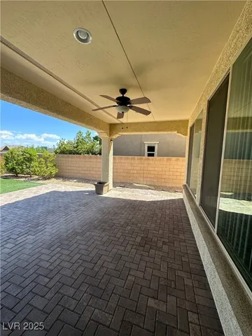 $3,100 | 8236 Serpentine Sands Street, Las Vegas, NV 89166