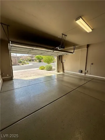 $3,100 | 8236 Serpentine Sands Street, Las Vegas, NV 89166