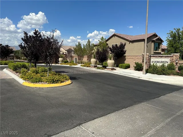 $3,100 | 8236 Serpentine Sands Street, Las Vegas, NV 89166