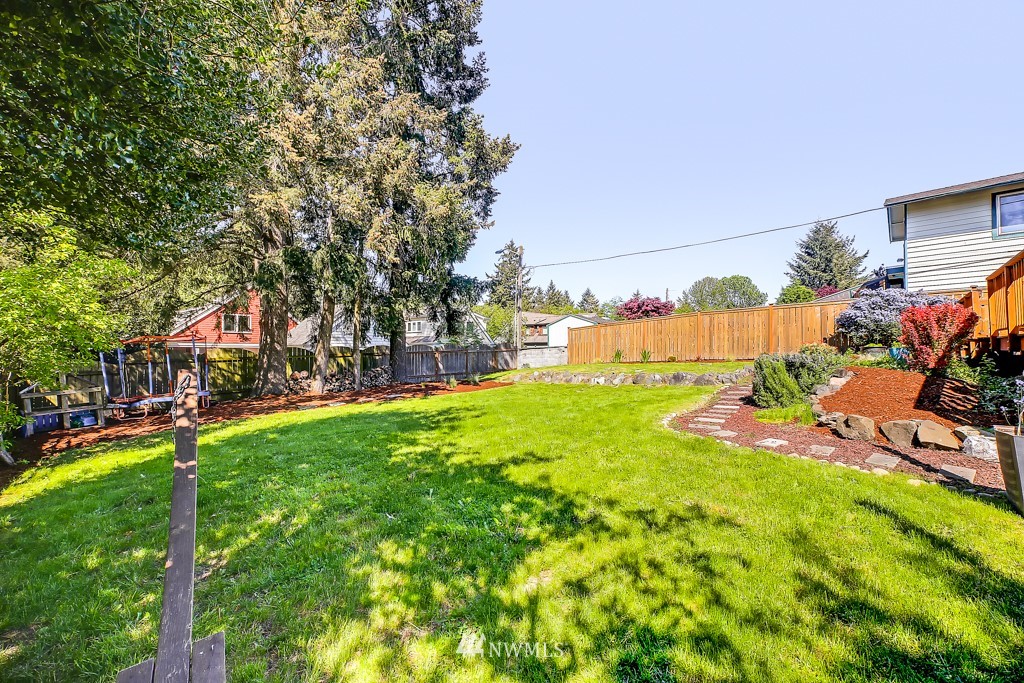 3914 Southwest 97th Street Seattle, WA 98136 - Photo 25 of 26 Gallery Image 25