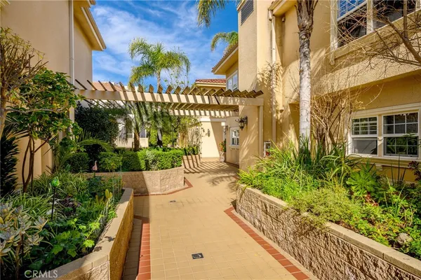 $4,500 | 415 East Dryden Street, Unit 108, Glendale, CA 91207