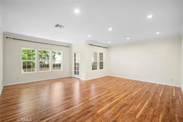 $5,000 | 415 East Dryden Street, Unit 108, Glendale, CA 91207