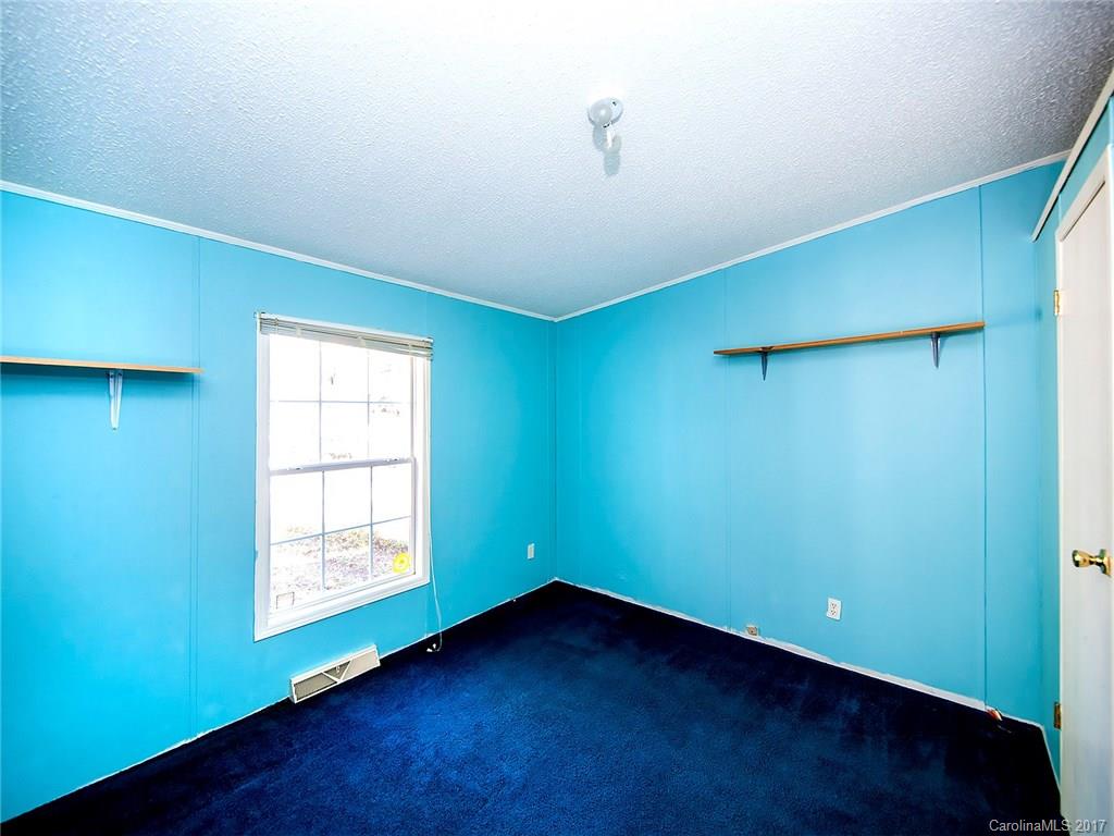 2886 Hart Road Clover, SC 29710 - Photo 14 of 24 Gallery Image 14