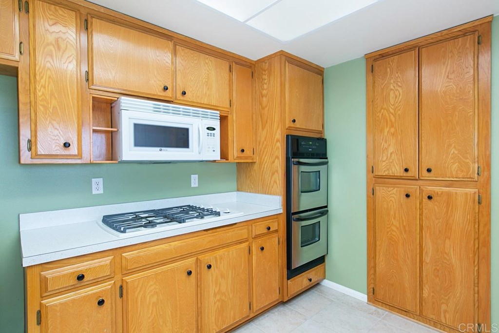 938 Doris Drive Encinitas, CA 92024 - Photo 7 of 25