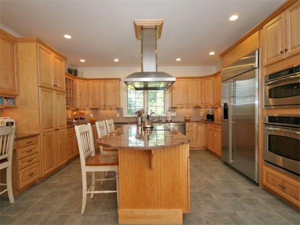 314 Cedar Street Needham, MA 02494 - Photo 8 of 26 Gallery Image 8