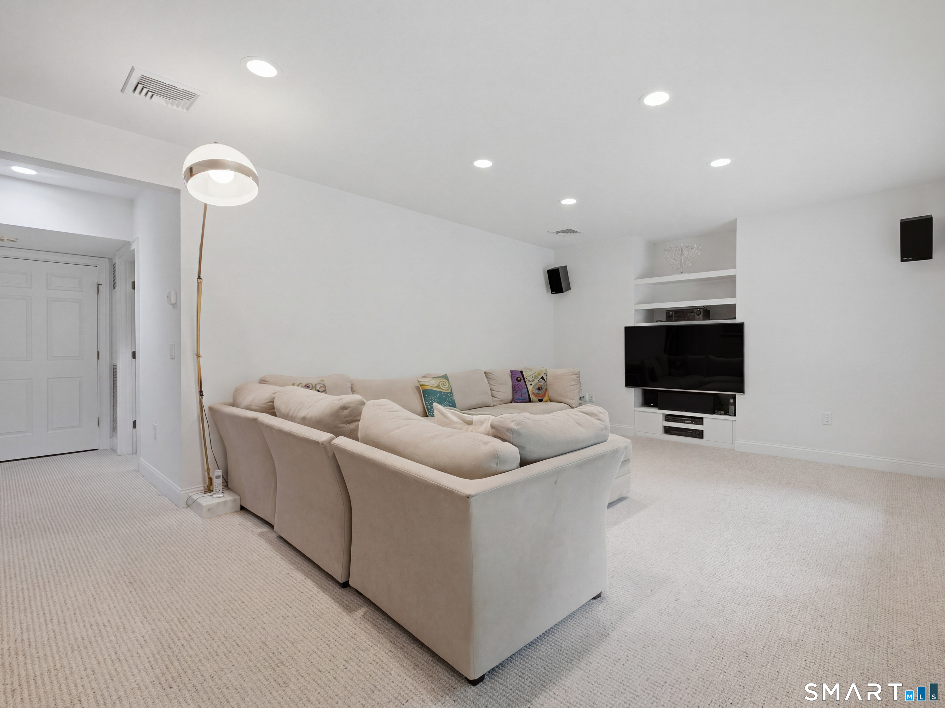 2 Shirecrest, Unit 2 Avon, CT 06001 - Photo 29 of 39