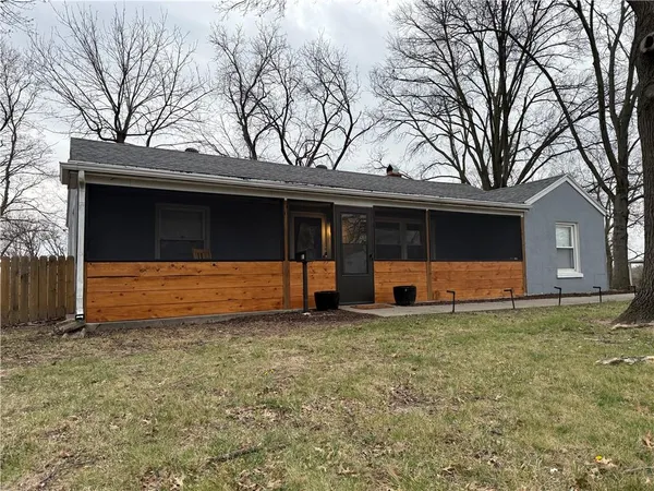 $225,000 | 1 Northwest 64th Street, Kansas City, MO 64118
