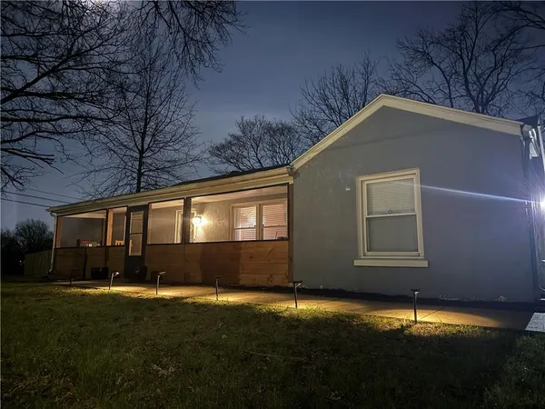 $225,000 | 1 Northwest 64th Street, Kansas City, MO 64118