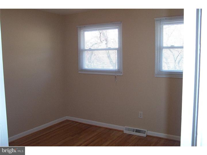1518 Thornberry Road Wyncote, PA 19095 - Photo 9 of 11 Gallery Image 9