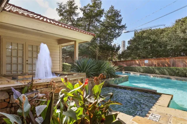 $259,000 | 5200 Martel Avenue, Unit 37C, Dallas, TX 75206