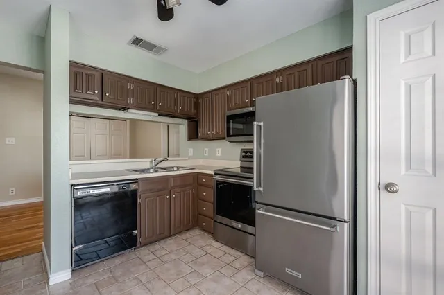 $259,000 | 5200 Martel Avenue, Unit 37C, Dallas, TX 75206
