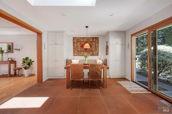 $1,550,000 | 17600 Willow Creek Road, Occidental, CA 95465