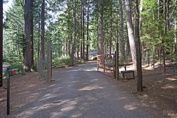$1,550,000 | 17600 Willow Creek Road, Occidental, CA 95465