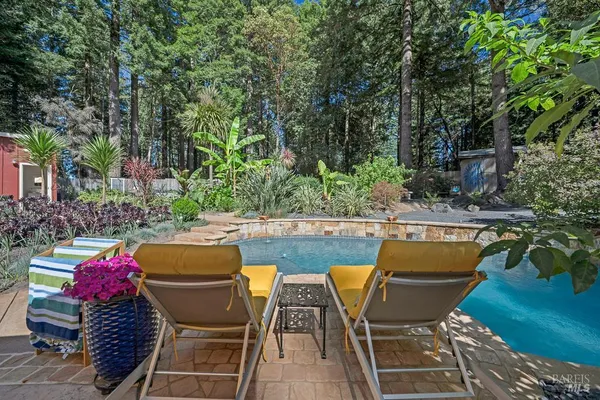 $1,550,000 | 17600 Willow Creek Road, Occidental, CA 95465
