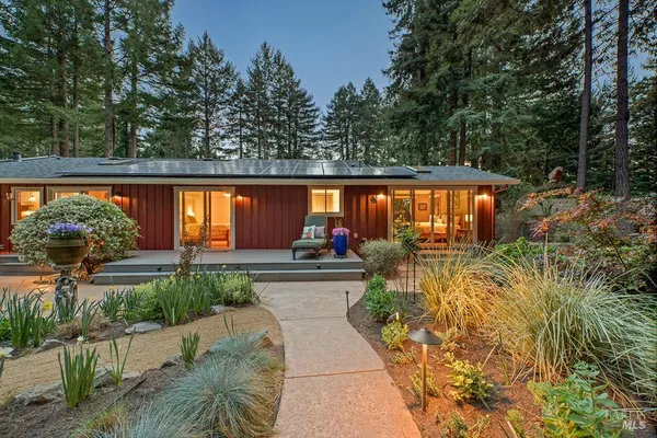 $1,550,000 | 17600 Willow Creek Road, Occidental, CA 95465