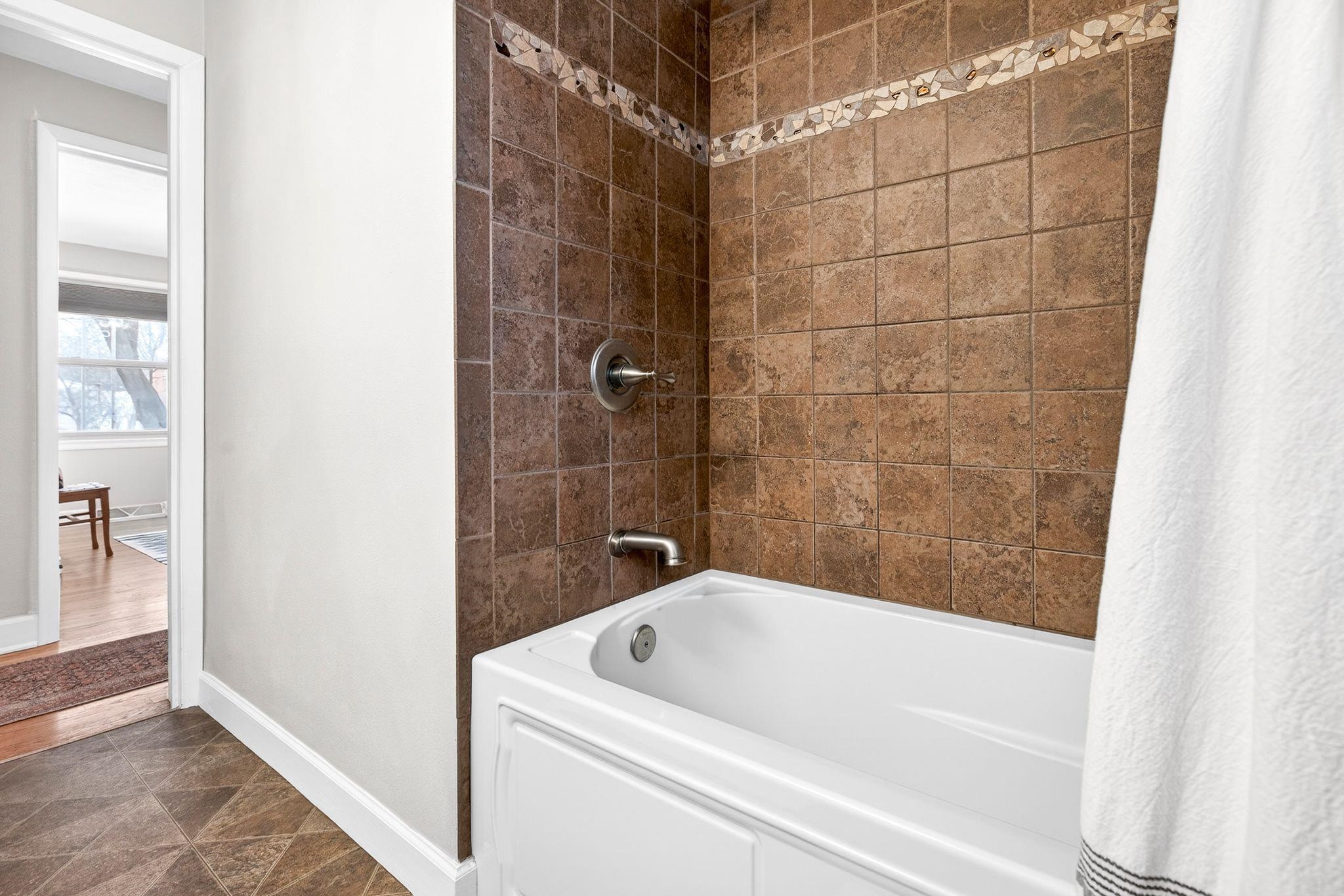 1224 East Marquette Street Appleton, WI 54911 - Photo 22 of 40