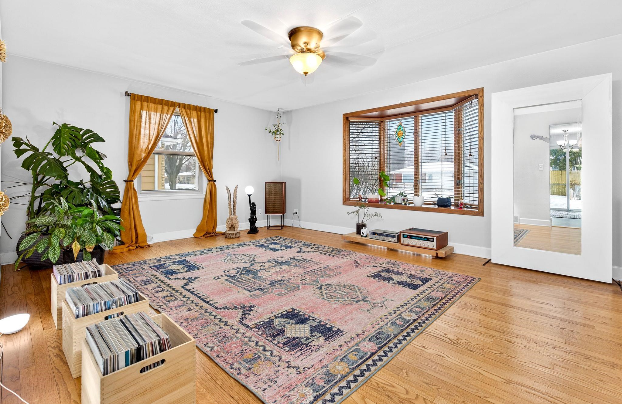 1224 East Marquette Street Appleton, WI 54911 - Photo 4 of 40