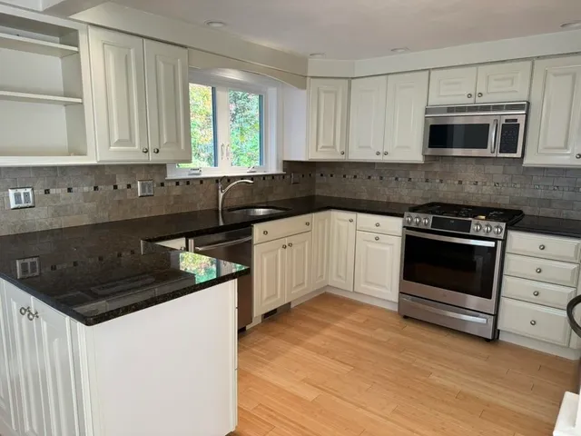 $3,700 | 27 Pine Meadows Drive, Unit 27, Exeter, NH 03833