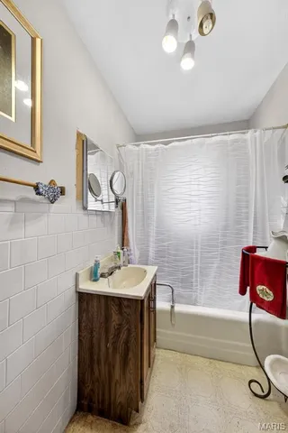 $115,000 | 212 Boyd Drive, Louisiana, MO 63353