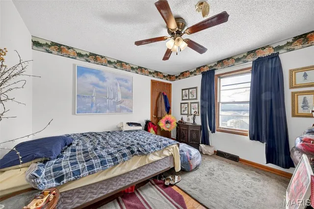 $115,000 | 212 Boyd Drive, Louisiana, MO 63353