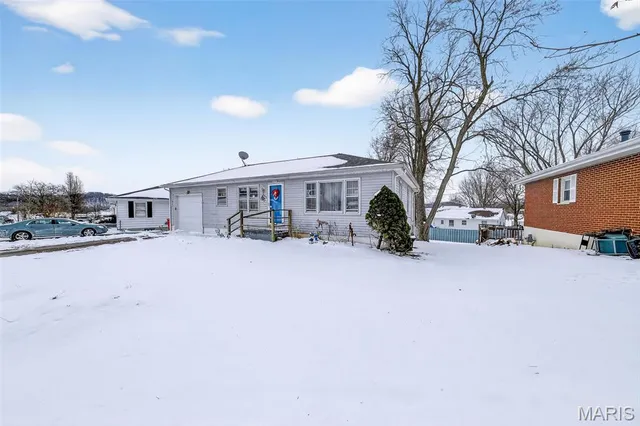 $115,000 | 212 Boyd Drive, Louisiana, MO 63353