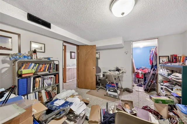 $115,000 | 212 Boyd Drive, Louisiana, MO 63353