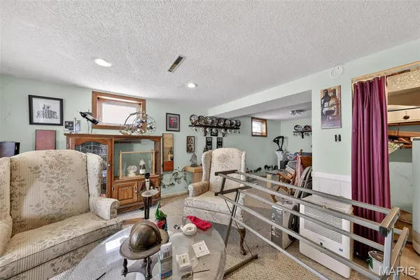 $100,000 | 212 Boyd Drive, Louisiana, MO 63353