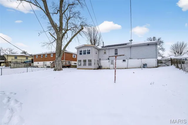 $115,000 | 212 Boyd Drive, Louisiana, MO 63353