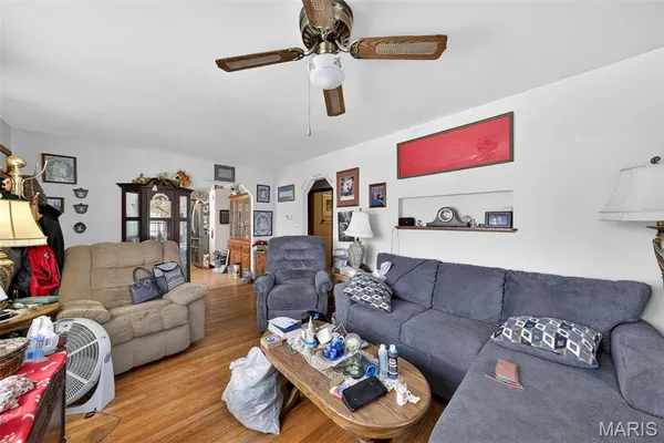 $100,000 | 212 Boyd Drive, Louisiana, MO 63353