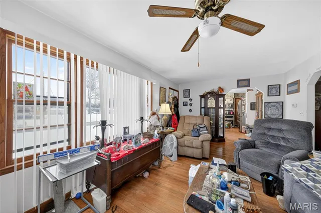 $115,000 | 212 Boyd Drive, Louisiana, MO 63353