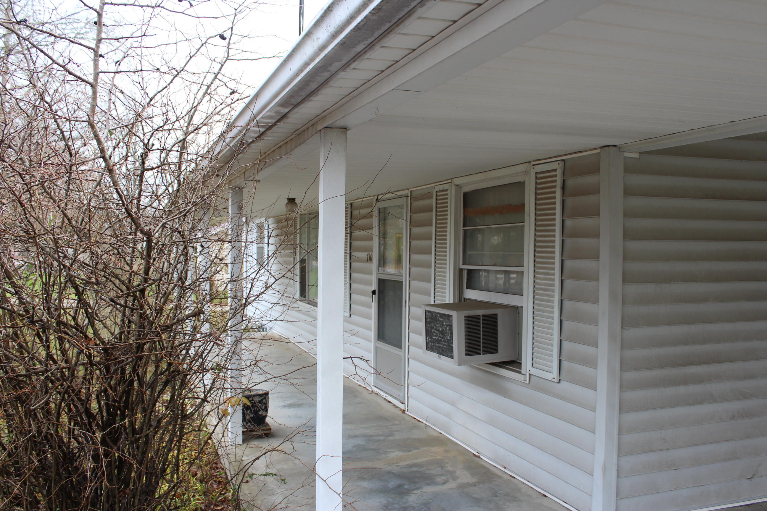 710 Rugby Avenue Jamestown, TN 38556 - Photo 3 of 15 003