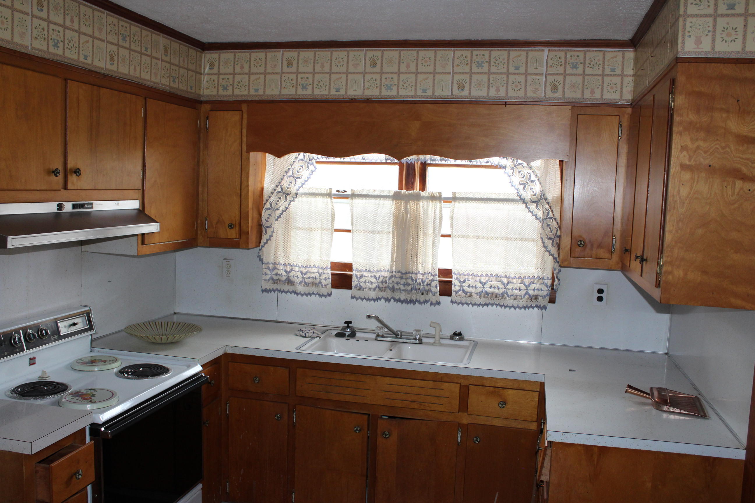 710 Rugby Avenue Jamestown, TN 38556 - Photo 9 of 15 009