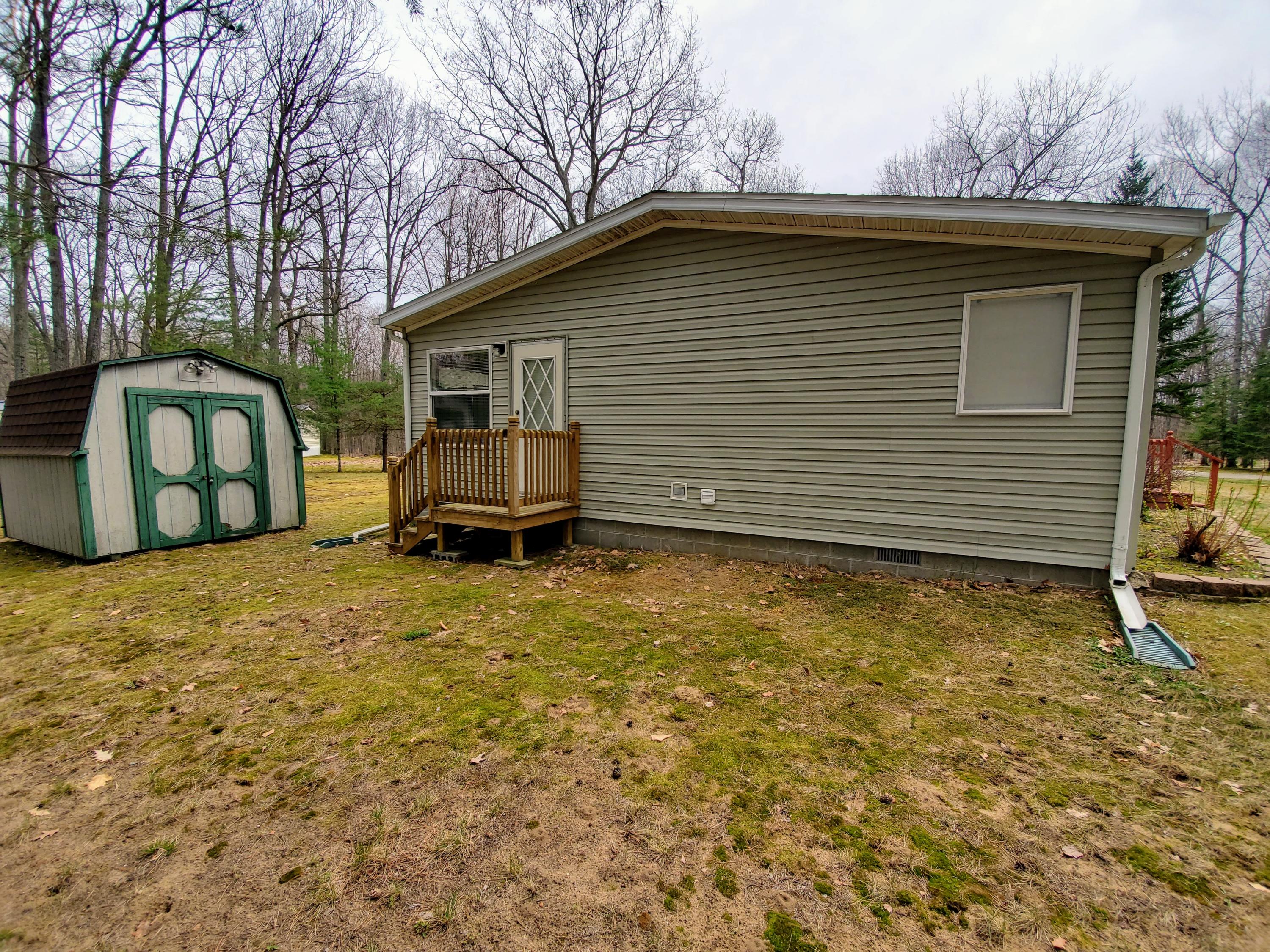 5530 North Flint Road Roscommon, MI 48653 - Photo 33 of 36 Gallery Image 33