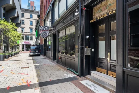 $2,799,000 | 1 Winter Place, Unit 3, Boston, MA 02108