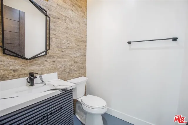 $999,000 | 1021 Teakwood Drive, Lake Arrowhead, CA 92352