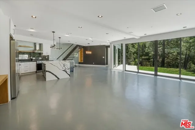 $999,000 | 1021 Teakwood Drive, Lake Arrowhead, CA 92352