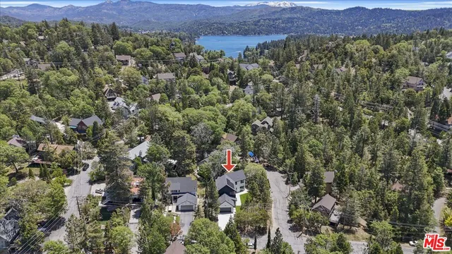 $999,000 | 1021 Teakwood Drive, Lake Arrowhead, CA 92352