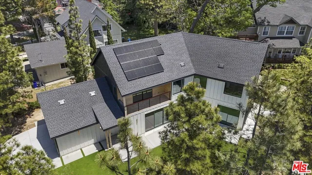 $999,000 | 1021 Teakwood Drive, Lake Arrowhead, CA 92352