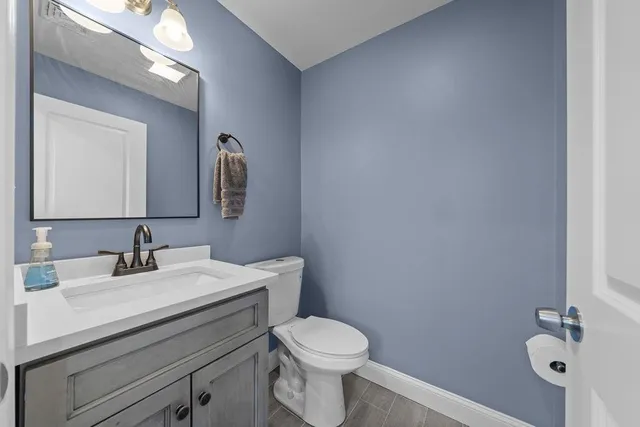 $660,000 | 15 Spadina Avenue, Warwick, RI 02889