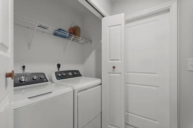 $660,000 | 15 Spadina Avenue, Warwick, RI 02889