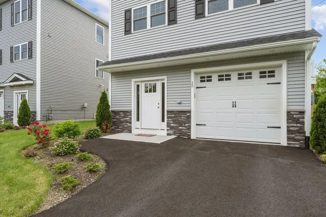 $660,000 | 15 Spadina Avenue, Warwick, RI 02889