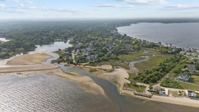 $660,000 | 15 Spadina Avenue, Warwick, RI 02889