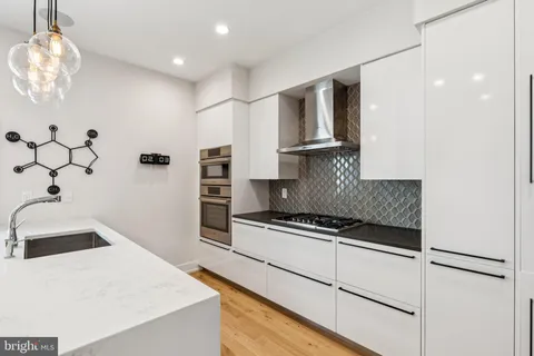 $724,900 | 1305 North 27th Street, Unit 5, Philadelphia, PA 19121