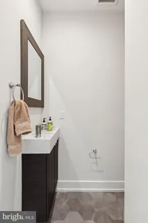 $724,900 | 1305 North 27th Street, Unit 5, Philadelphia, PA 19121