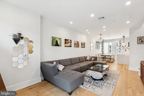 $724,900 | 1305 North 27th Street, Unit 5, Philadelphia, PA 19121