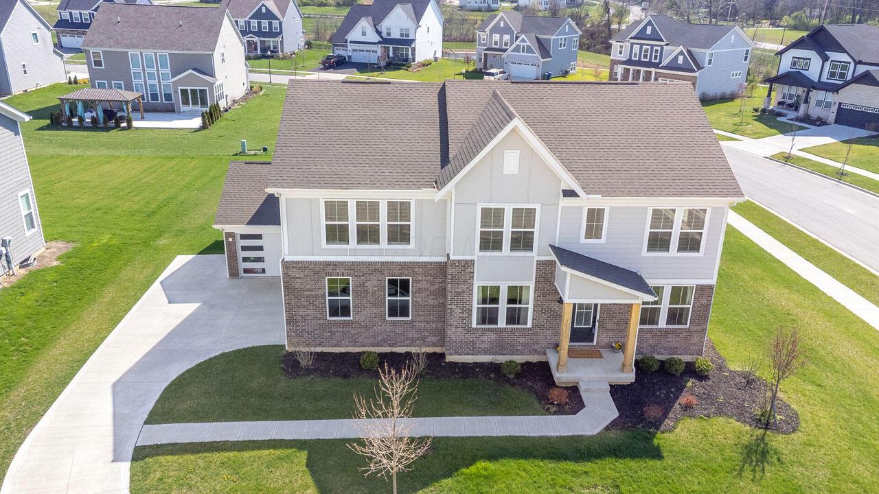 117 Middlemead Delaware, OH 43015 - Photo 4 of 57 DRONE 117 Middlemead St-2