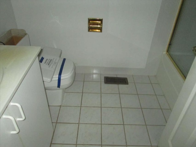 1855 Koehling Road Northbrook, IL 60062 - Photo 6 of 17 a bathroom with a shower