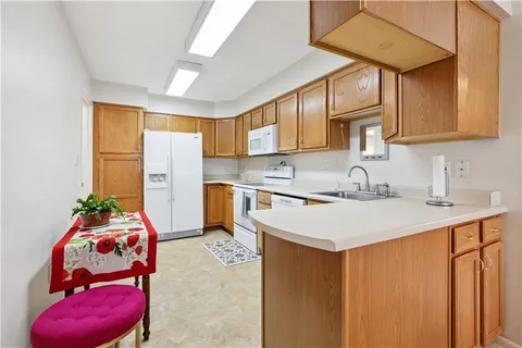 $325,000 | 5136 Polo Fields Drive, Gibsonia, PA 15044