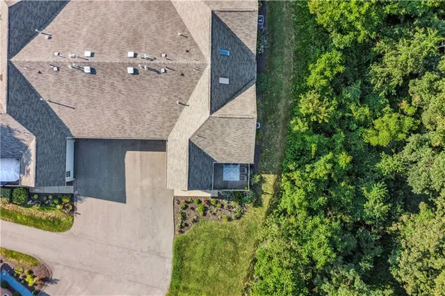 $325,000 | 5136 Polo Fields Drive, Gibsonia, PA 15044